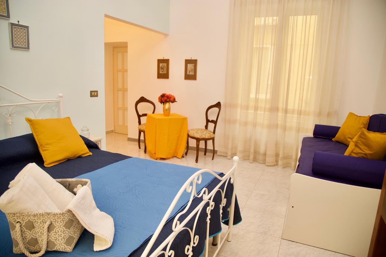 Bed and Breakfast La Terrazza Di Dante Neapel Exterior foto