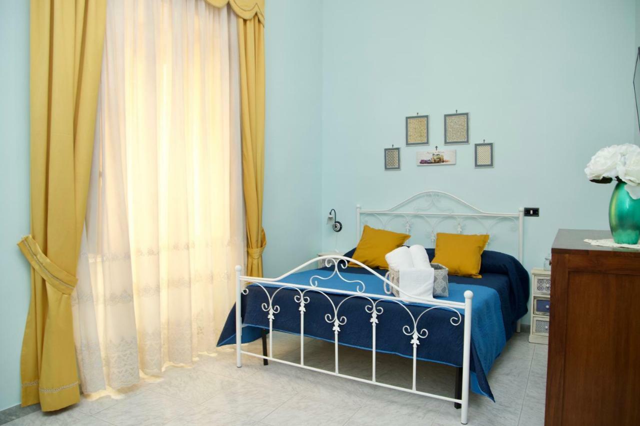 Bed and Breakfast La Terrazza Di Dante Neapel Exterior foto
